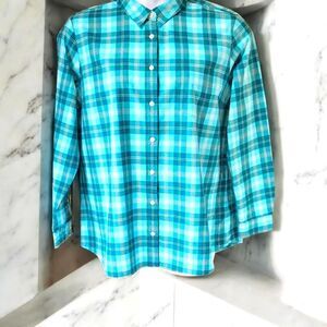 L. L. BEAN Women's Pretty Plaid Long Sleeve Button-Up Shirt. Size XL